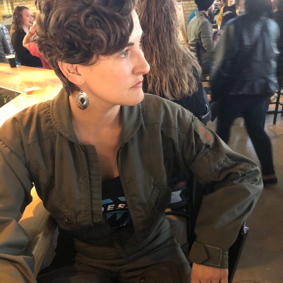 Meet your Posher, Sara - Picture 1 of 3